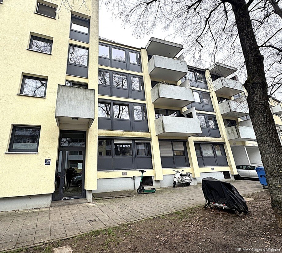Front Etagenwohnung Milbertshofen