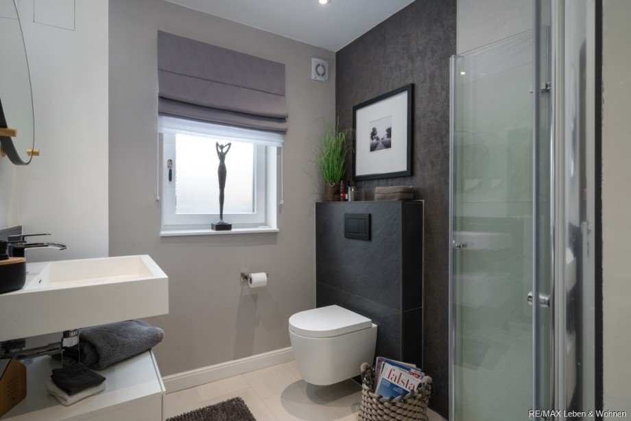 G�ste Bad EG Doppelhaush�lfte Oberschlei�heim