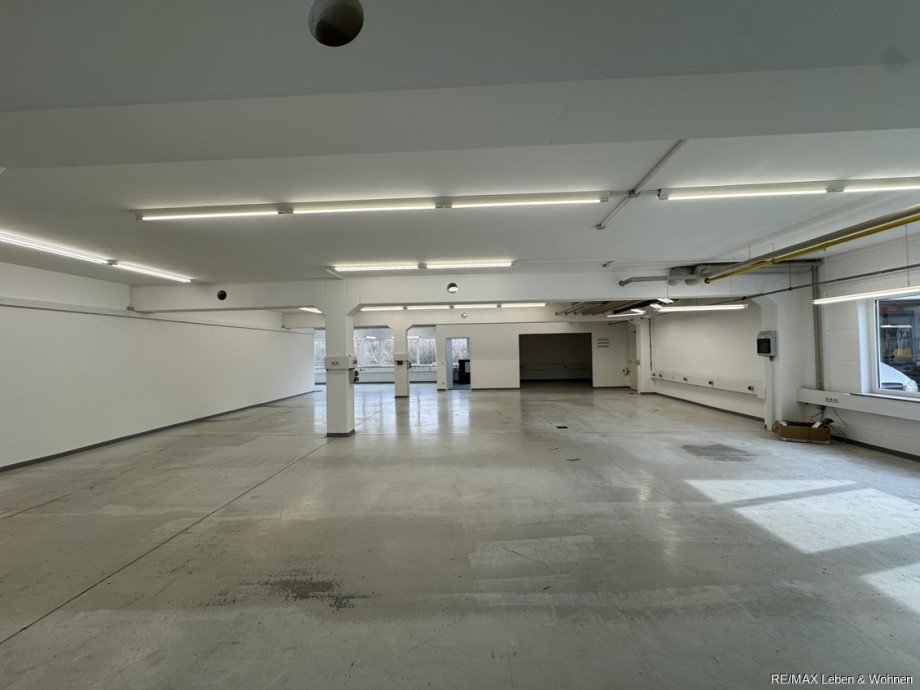 Halle Halle / Lager / Produktion Dachau