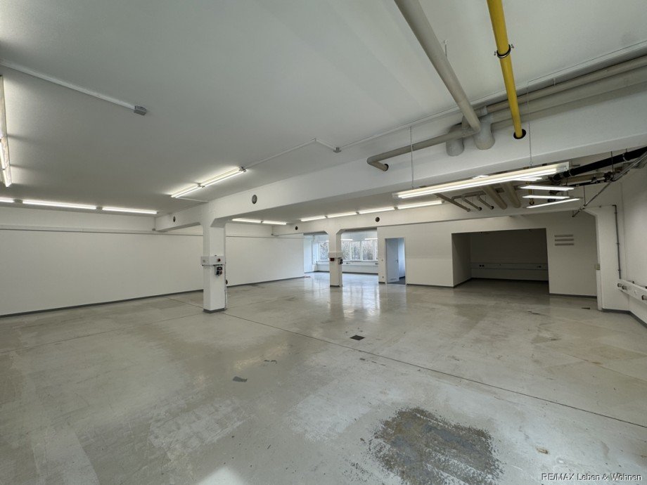 Halle Halle / Lager / Produktion Dachau