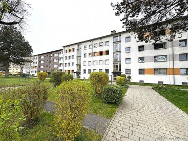 Hauptbild NEUES ANGEBOT Vermietete 3 Zimmer ETW mit Balkon - Kellerraum und Garage zu verkaufen.