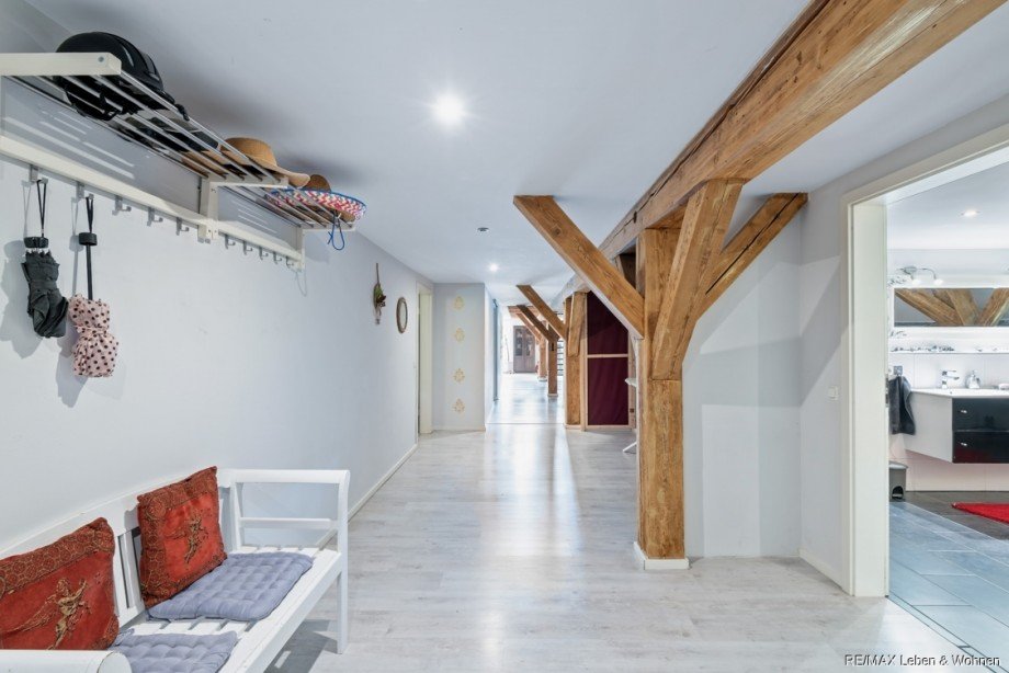 Flur 2.OG Mehrfamilienhaus Au in der Hallertau / Abens