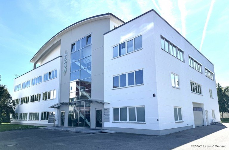 Front Geb�ude Dachau - Landkreis Dachau Etagenwohnung Aussergew�hnliche Dachterrassenwohnung 200m� Wfl.mit bis zu 6M hohen Decken.308m� Dachterrasse