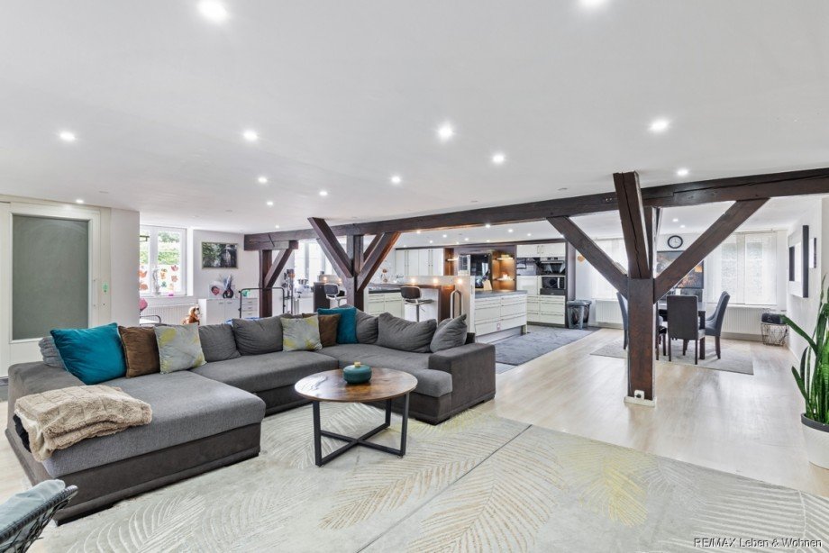 Wohnzimmer 1.OG Mehrfamilienhaus Au in der Hallertau / Abens