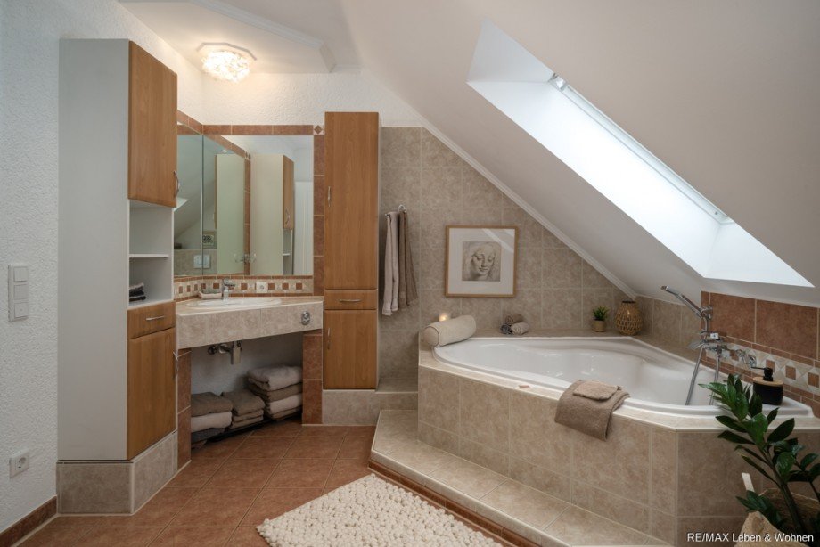 Masterbad Doppelhaush�lfte Oberschlei�heim